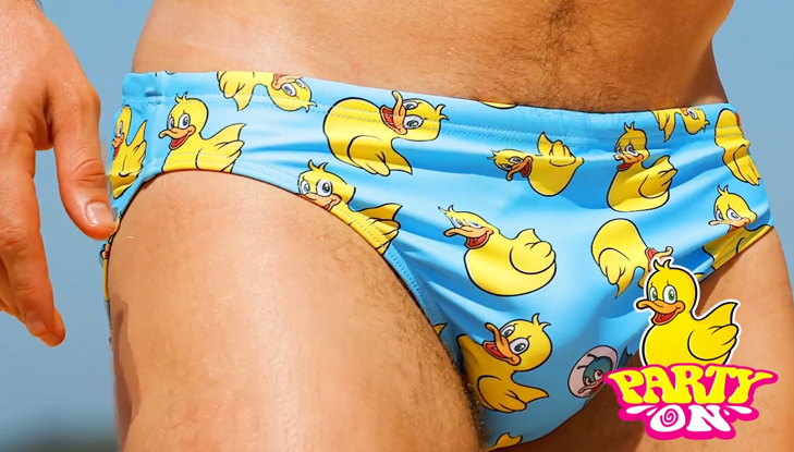 slipove-plavky-aussiebum-partyon-ducks-blue3